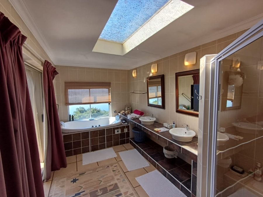 5 Bedroom Property for Sale in Kosmos North West